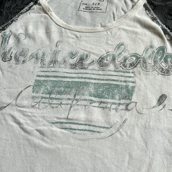 We The Free jersey type T-shirt w/lace. Size S - Picture 4 of 8